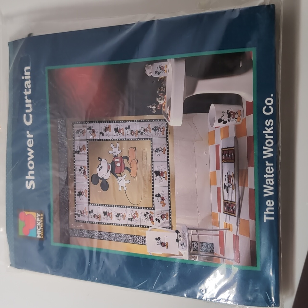 * NEW * Vintage Disney Mickey Mouse Vinyl Shower Curtain
